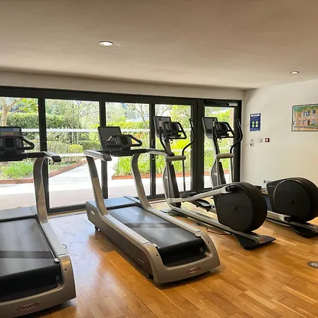 Exclusive - アパート サントロペ